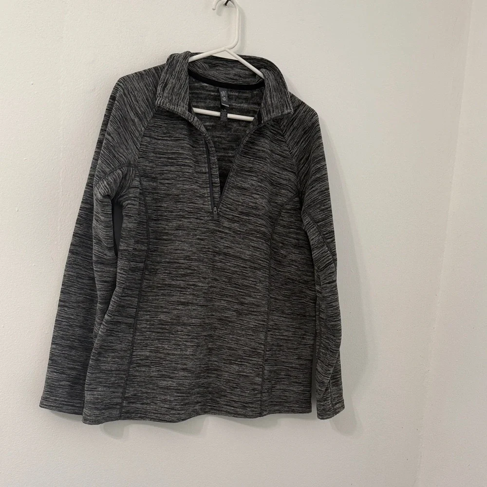 Mountain HardWear Women’s L Gray Quarter-Zip Sweater